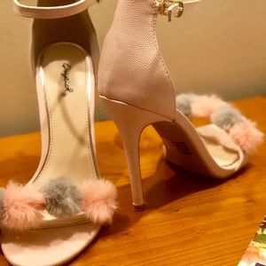 Cute and sassy heels with pink & grey fluffs